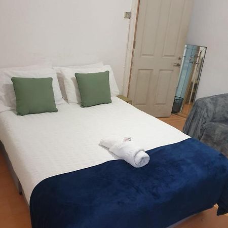 Balham, South London Spacious Guest House F2, 6 Rooms Available エクステリア 写真