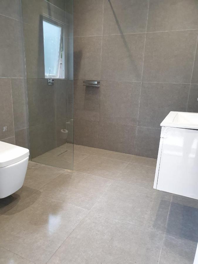 Balham, South London Spacious Guest House F2, 6 Rooms Available エクステリア 写真